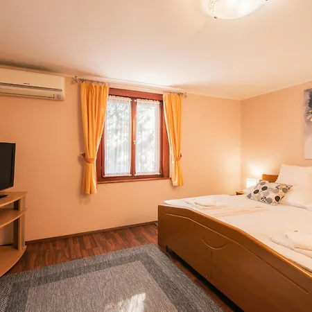 Apartment Zoeld Dio Vendeghaz Mezokovesd