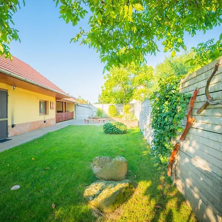 Zoeld Dio Vendeghaz Lejlighed Mezőkövesd